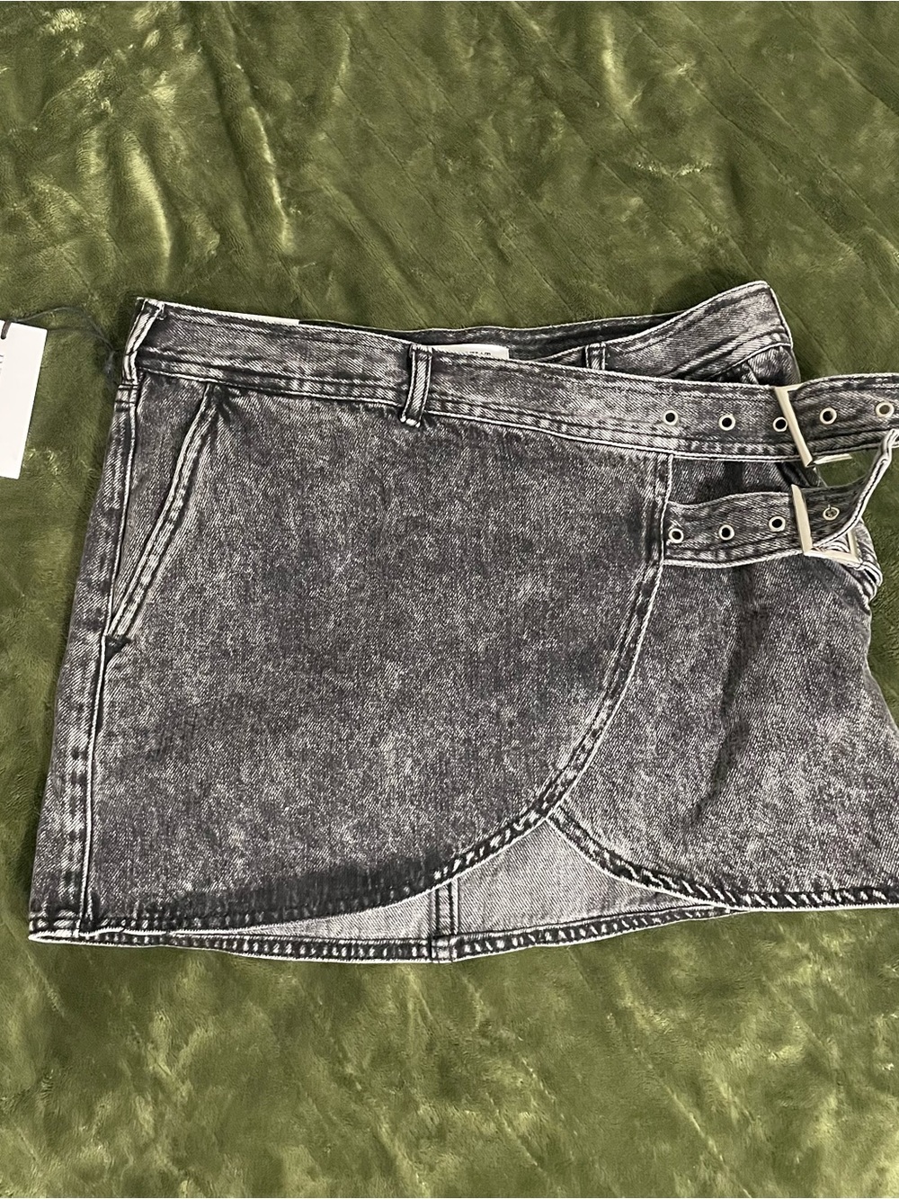 WeWoreWhat Washed Grey Double-Buckle Mini Skirt